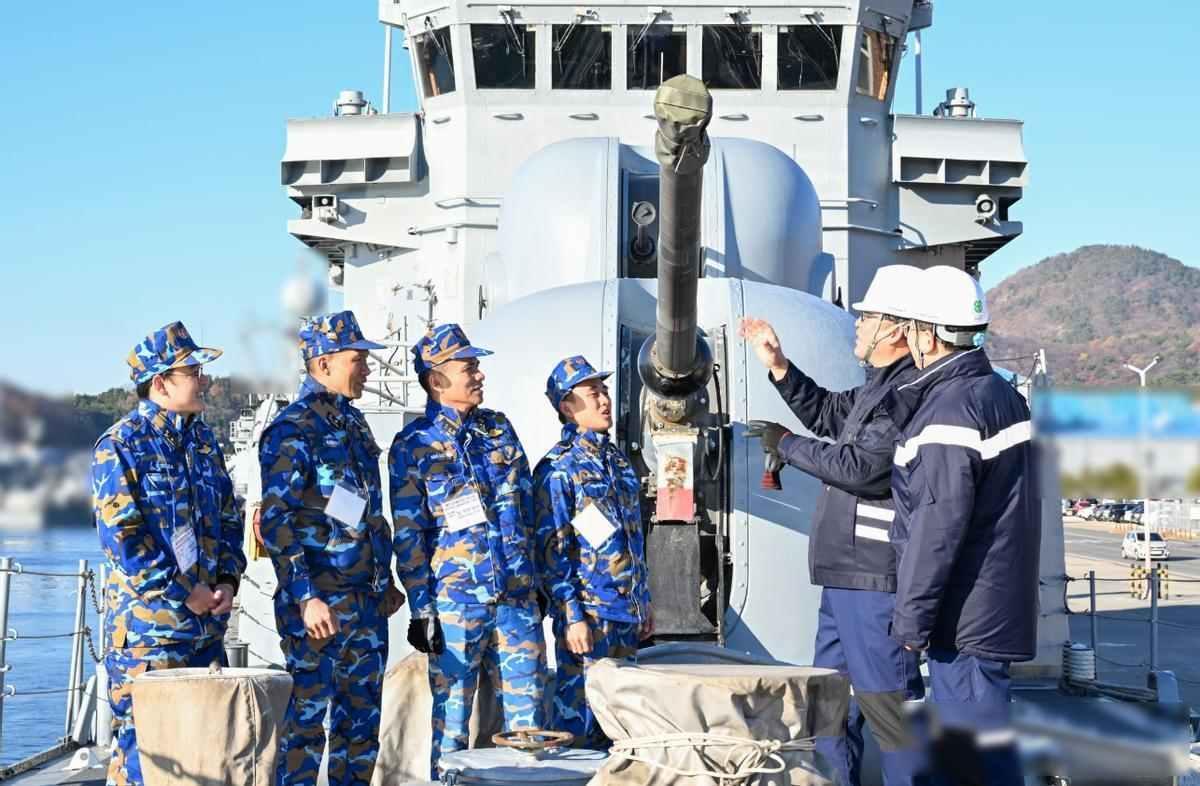 越南一分钱不花，又“白捡”一艘护卫舰，可武备却连056都不如
最近越南港口来了艘