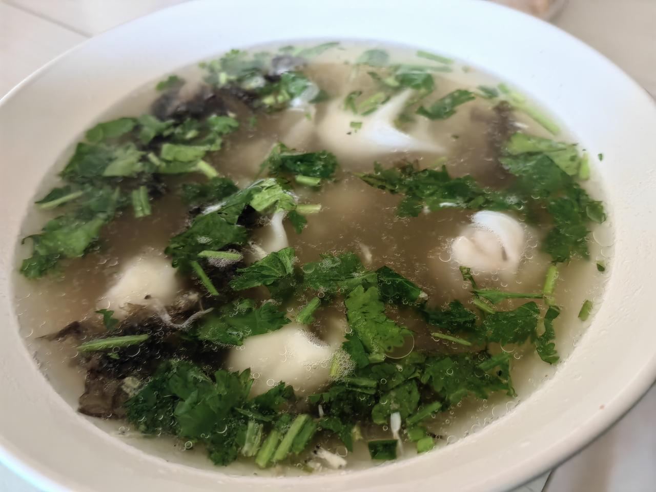 早餐，馄饨油饼。至此，起床已经三小时。