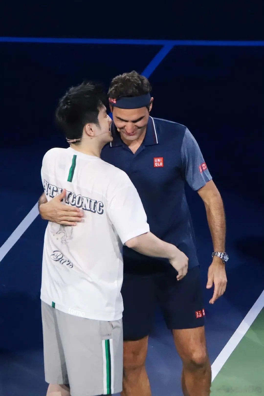 这图片看得我都有点磕樊振东和费德勒了 ​​​