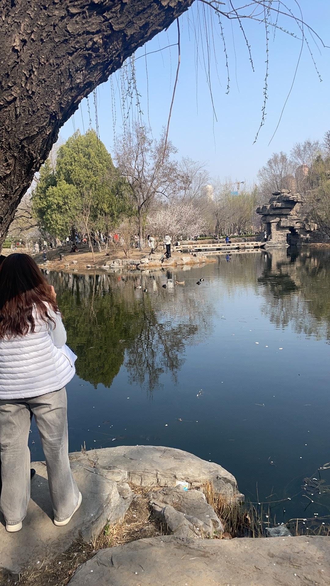 病了老了直接接受死亡可以吗?人到老了都不免要谈到死亡这个话题，我们昨天一起健身的