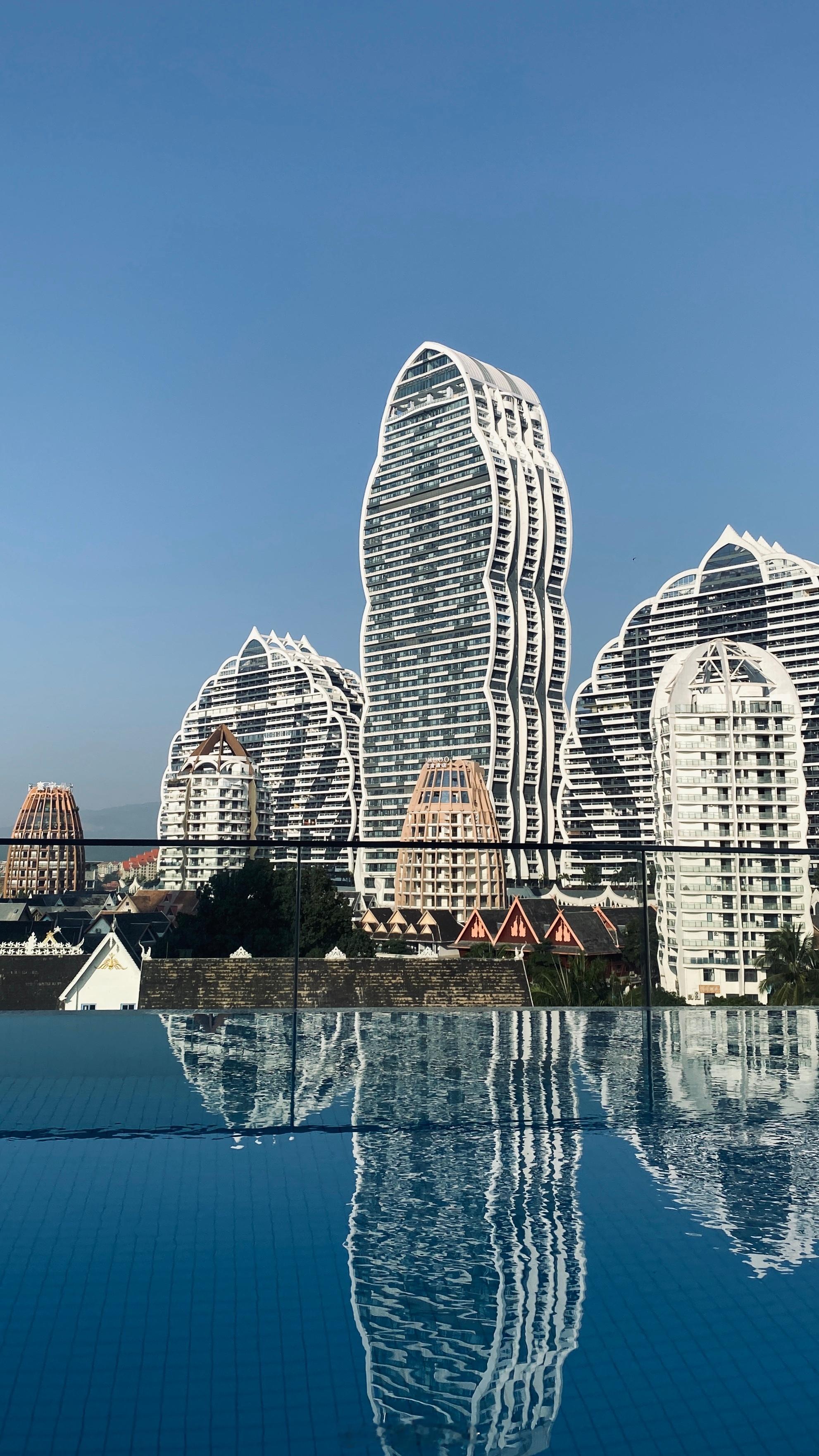 #日常# 美丽的版纳我来噜🌴今天做了一回清冷风傣妹～ ​​​