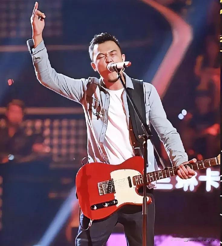 35岁的周杰伦“好声音”学员朴翔因突发心梗离世，曾在酒吧驻唱的他留下无数粉丝不舍