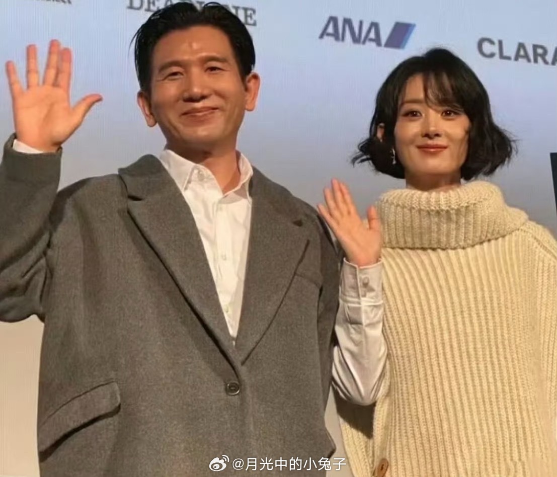 赵丽颖新恋情真的还是假的～不太想吃这个瓜[笑cry][笑cry][笑cry]期待