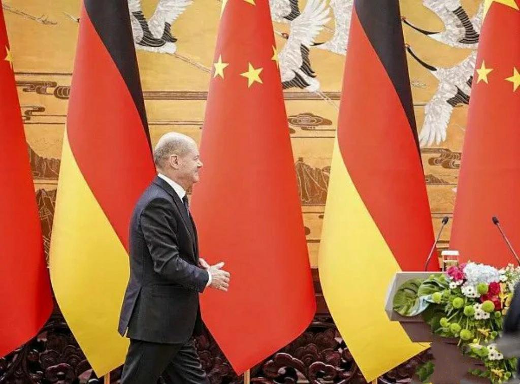 现阶段，美国最怕我们中国做什么？

这一段时间，美国高官密集访华，可能给大家带来