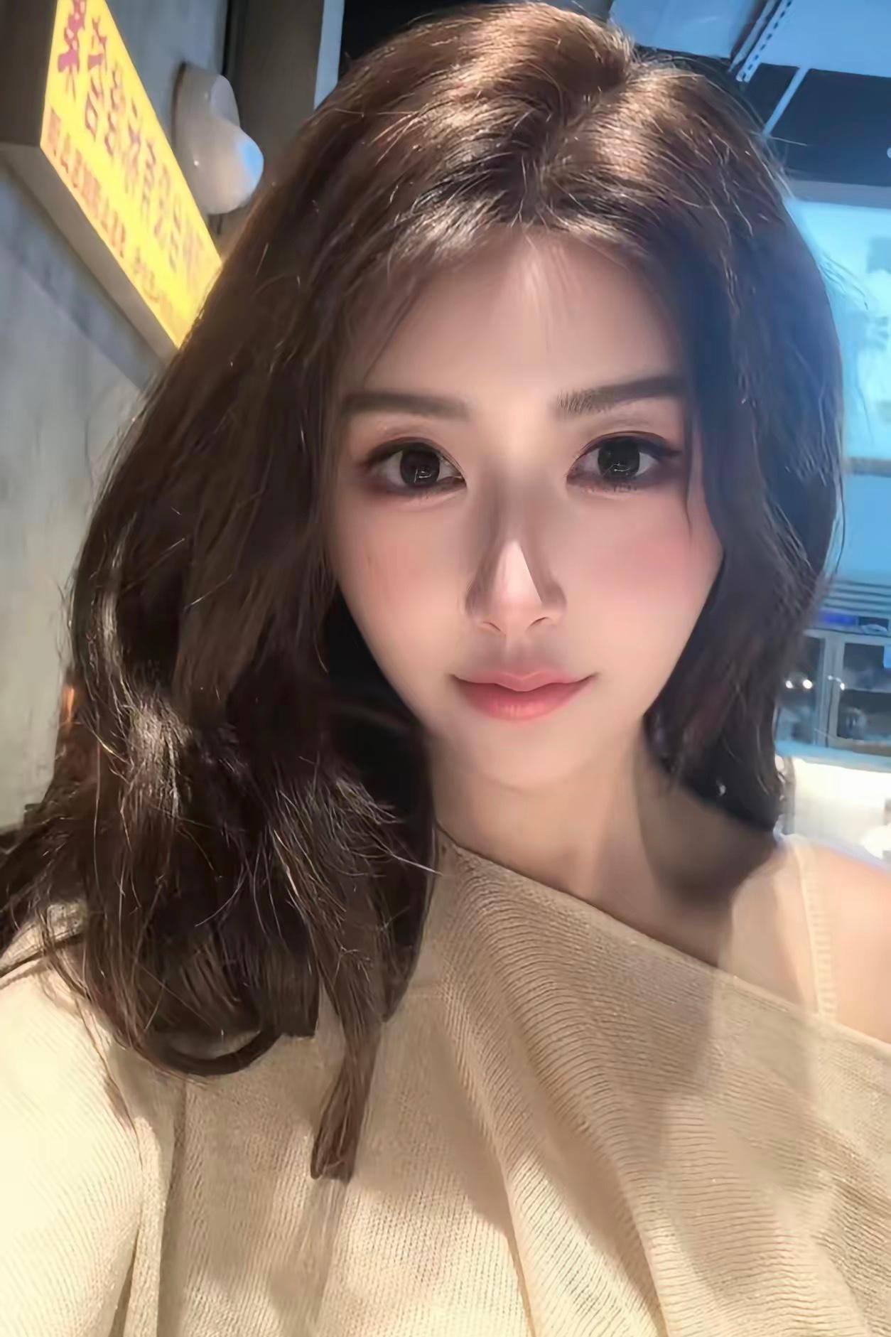 王某晶委托徐律师告小李子，还有一些分不清东南西北的许粉，阴阳怪气的嘲讽，犀利大王
