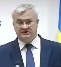 乌克兰副外长访华，落地北京后却先跑美国使馆？熊猫当场就用行动表明态度——不接这茬