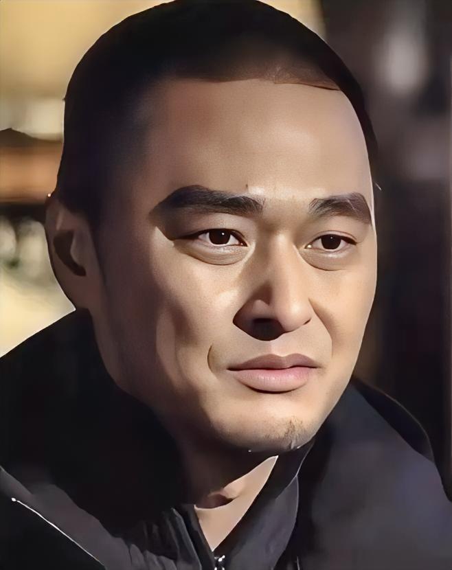 “身家上亿”的北京协和医学博士冯唐，再次抛出惊人“言论”，他说：“没事不要和任何