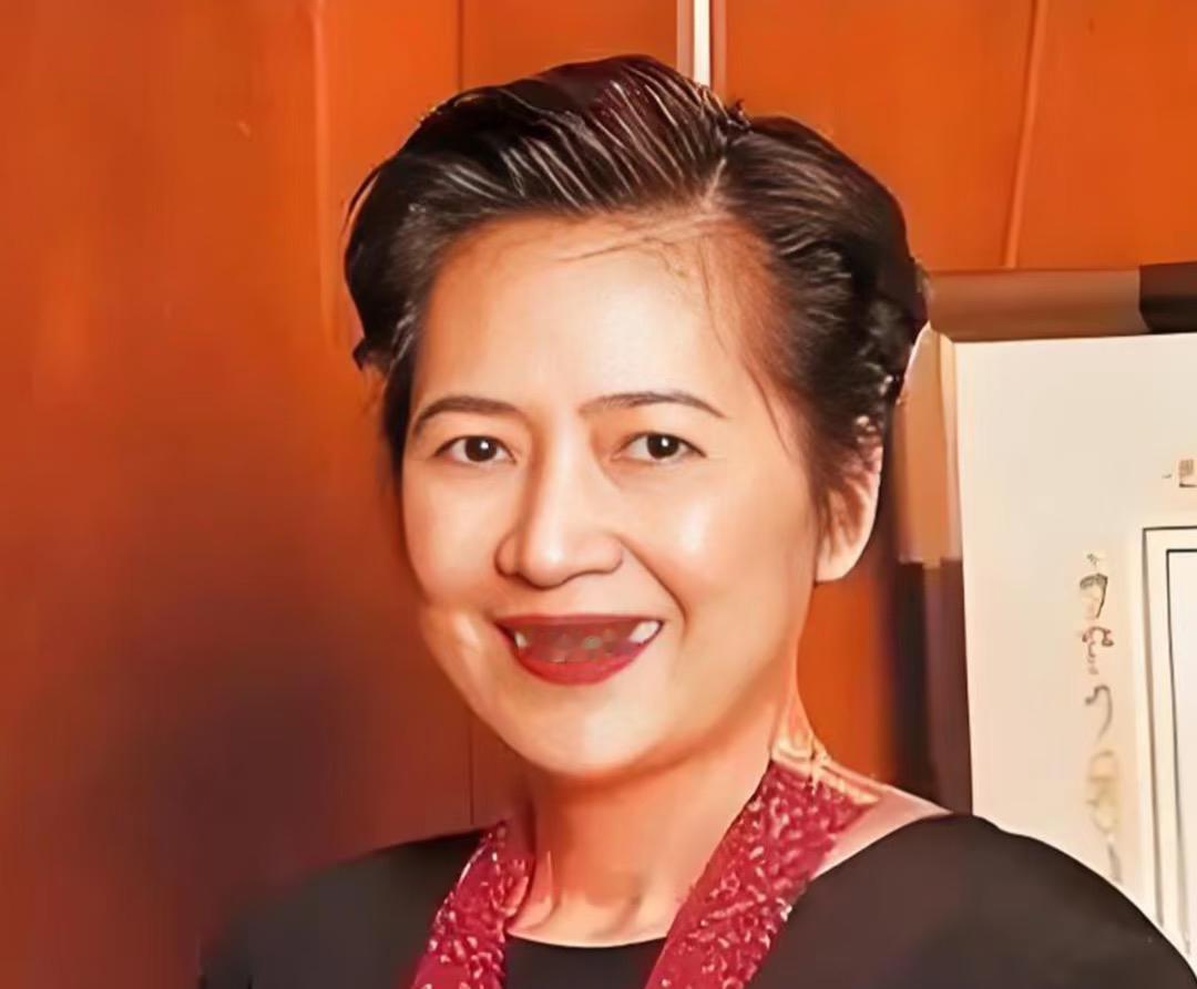 宝咏琴和甘比长得真的很像，大刘的夫妻宫应该就是娶这种女人的

许多女明星深知，只