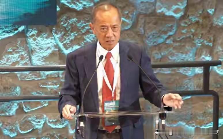 中方反击落地，美国5年缓不过来，新加坡通告特朗普：无路可走