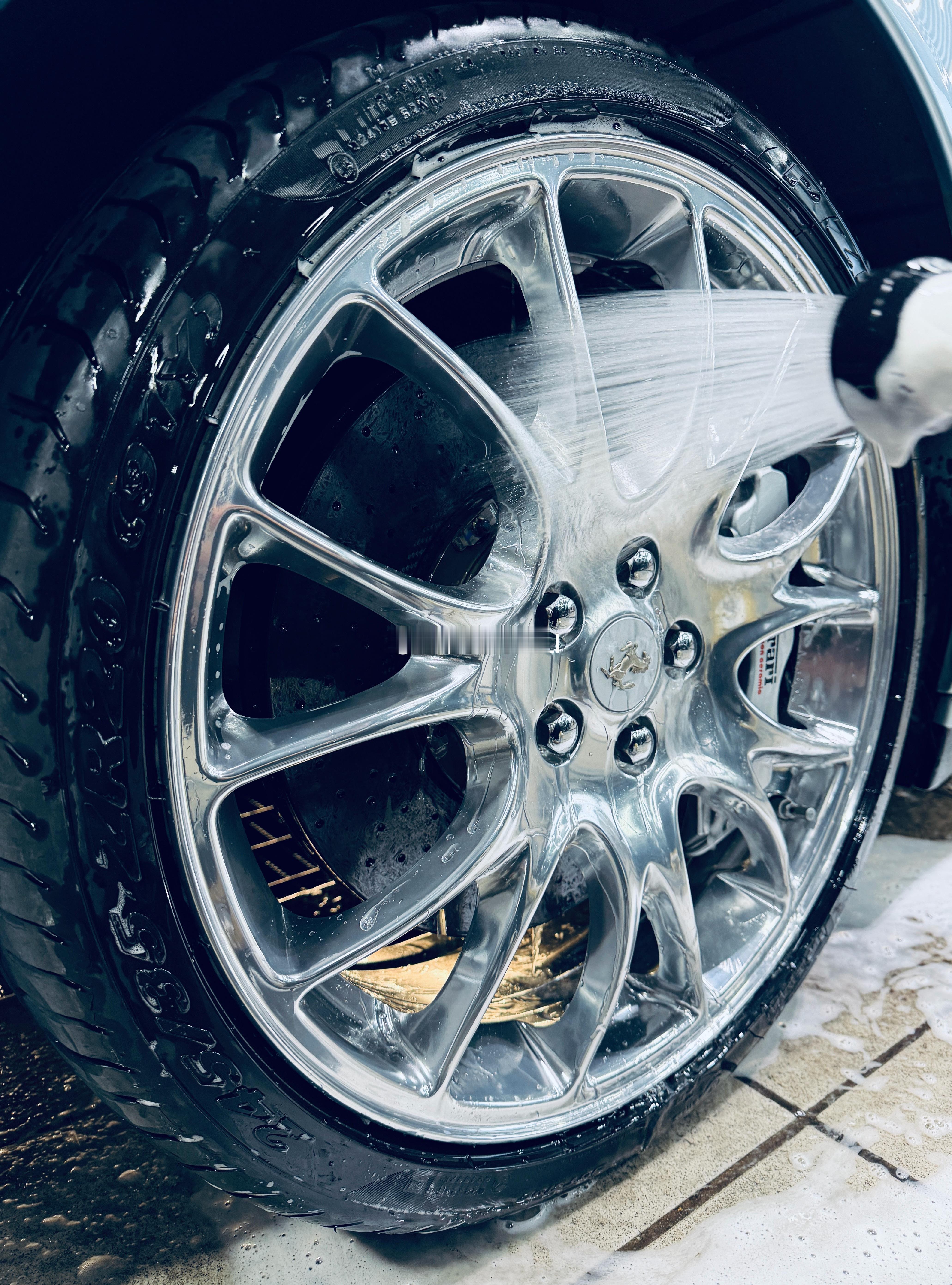 好漂亮的轮圈🛞梦想家ALI 北京·Runoilbus燃油巴适