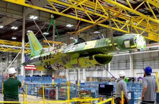 美国于12月27日发出强烈抗议，因为其售台武器总额约110亿美元，但中国对美国2