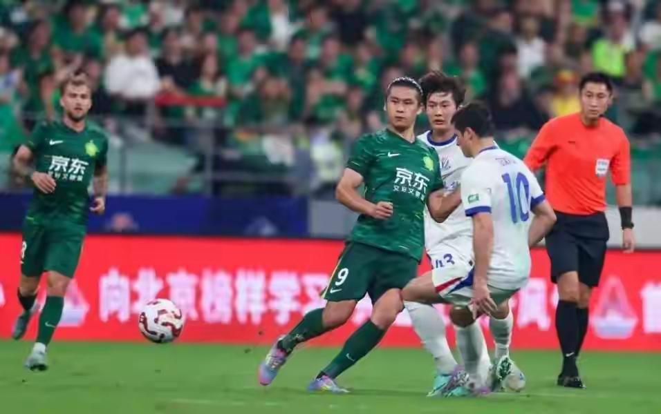 残阵对决！4外援PK3外援！北京国安vs上海申花，首发出炉！
中超联赛第3轮，备