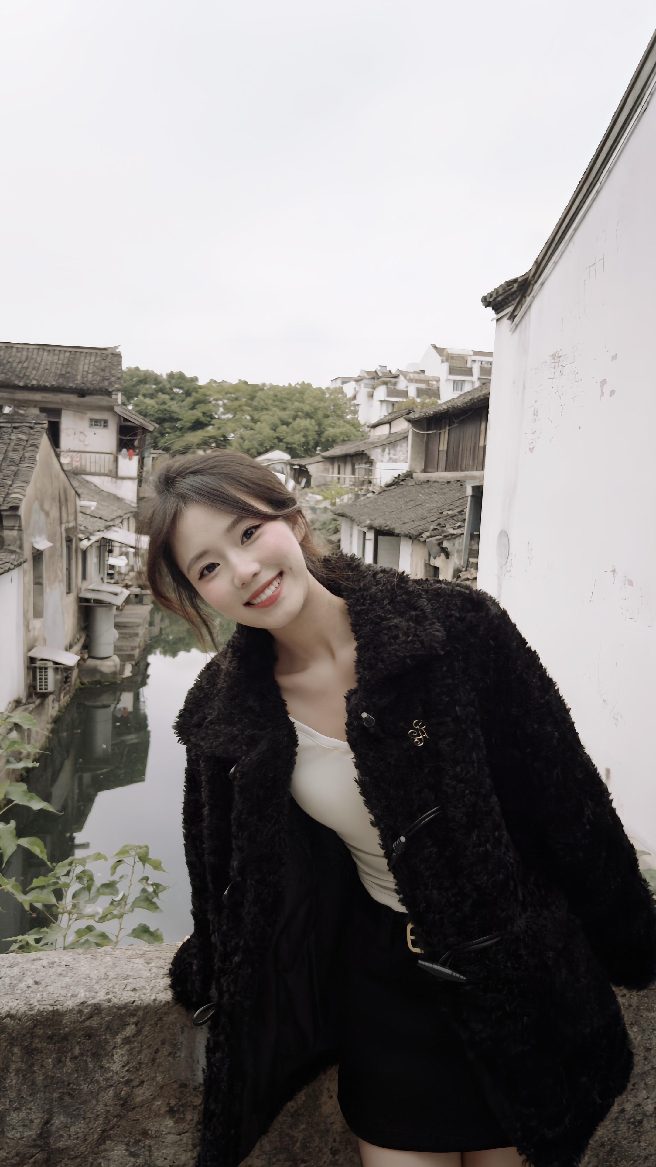 终于 我们站在同一个秋天里