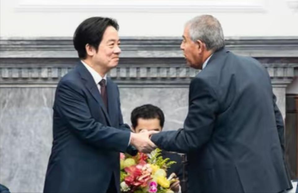 全世界都没有想到，以色列做出了一个前所未有的反华恶劣动作。

5月5日下午，赖清