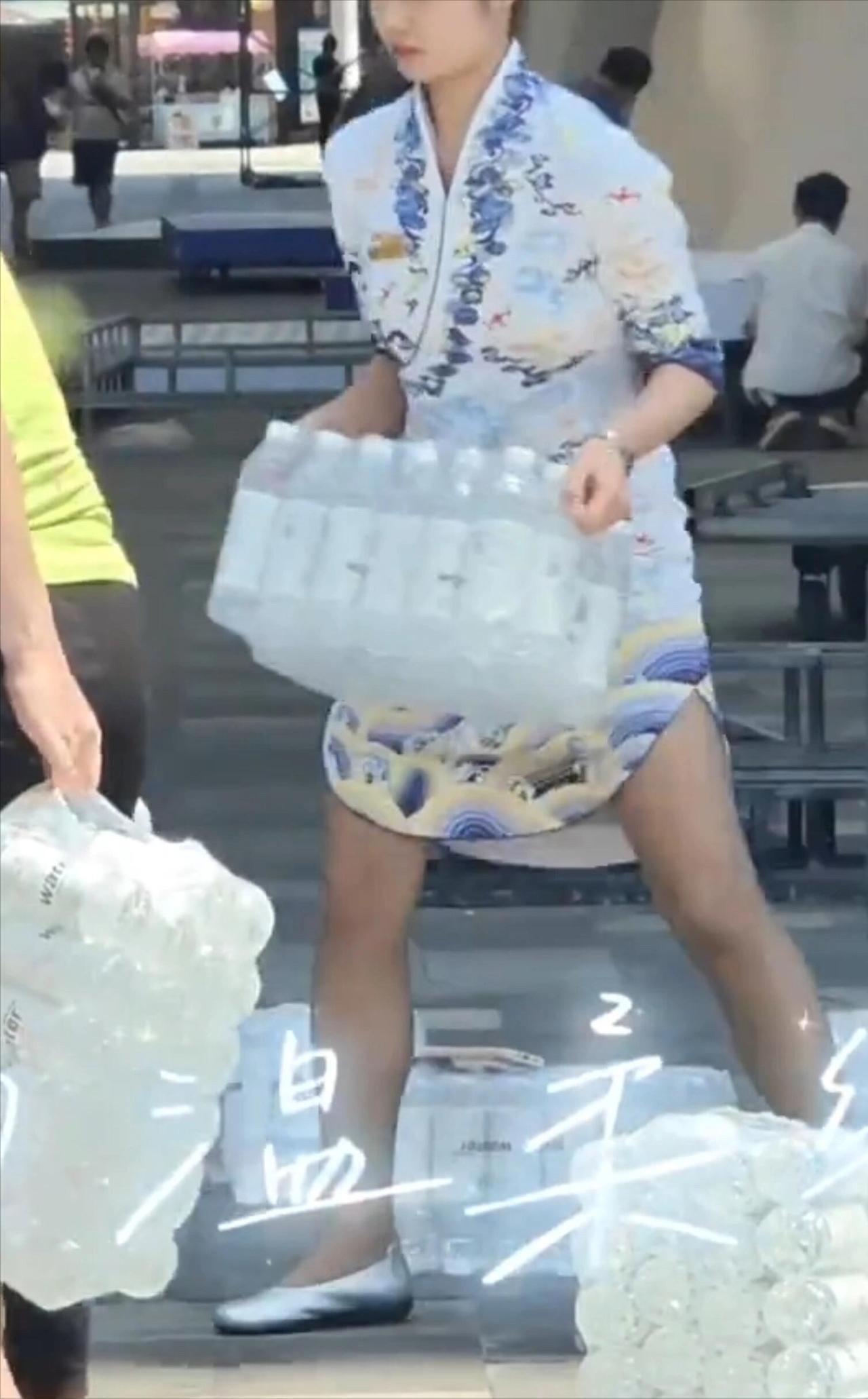 海航的这个空姐火了！但她并不知道昨天有人拍了个视频，视频里应该是海航三亚过夜酒店