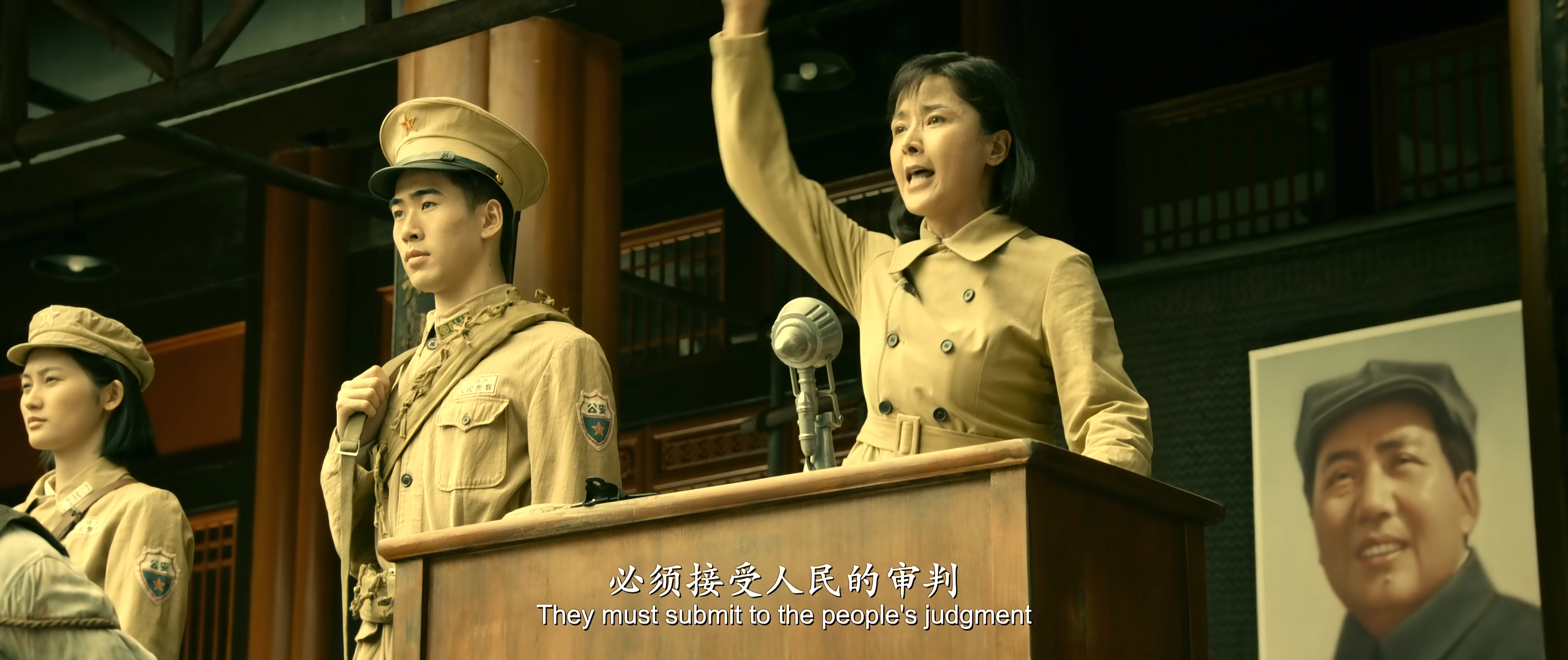 今日放映 🎥冯小刚 - 抓特务是我个人很喜欢的平民史诗电影，这个类型中算得上上