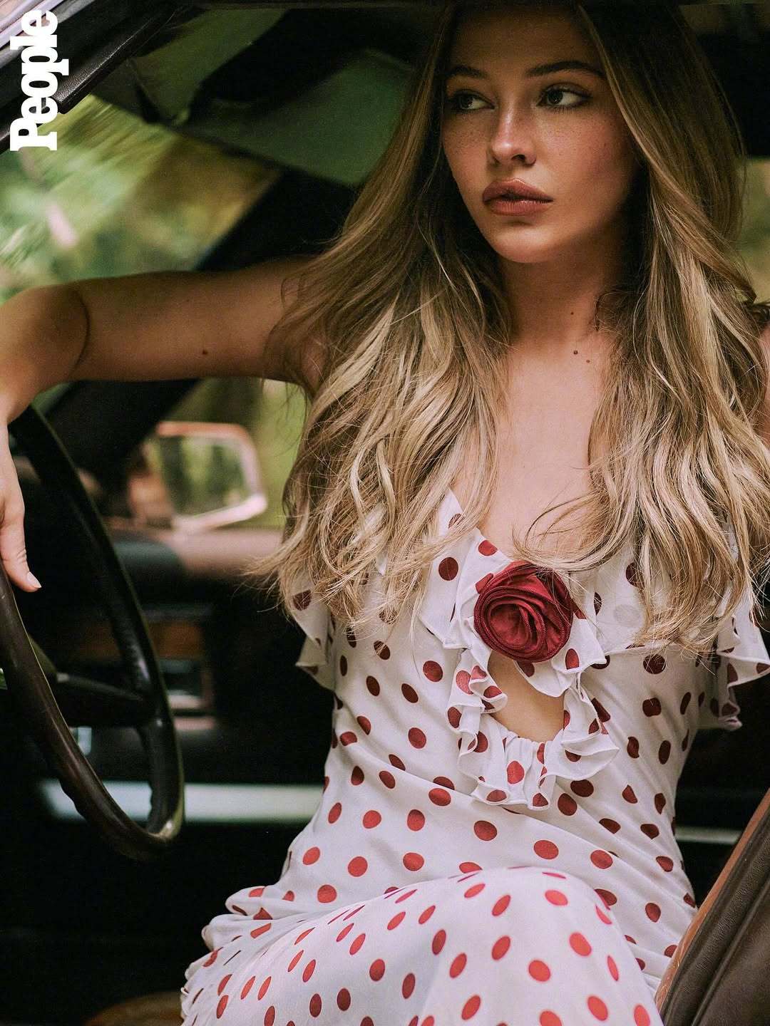 昨天刚又不少八卦媒体称，东契奇的妻子把社媒上和东契奇有关的内容都删掉了。东契奇除