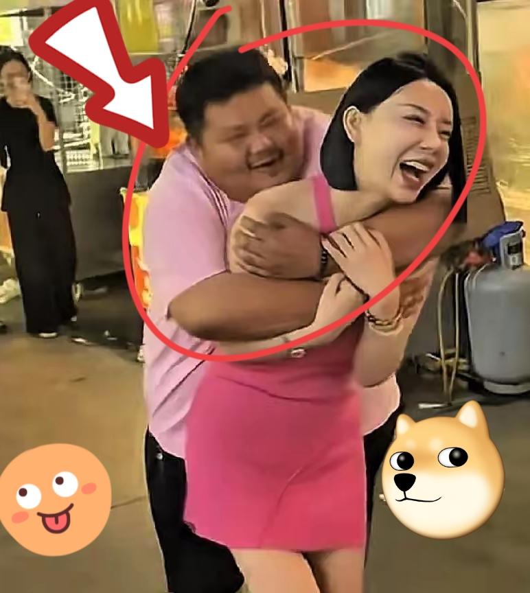 24岁吃播网红潘晓婷猝死，尸检结果让人心痛：食道卡着虾钳，胃里满是未消化食物。颜