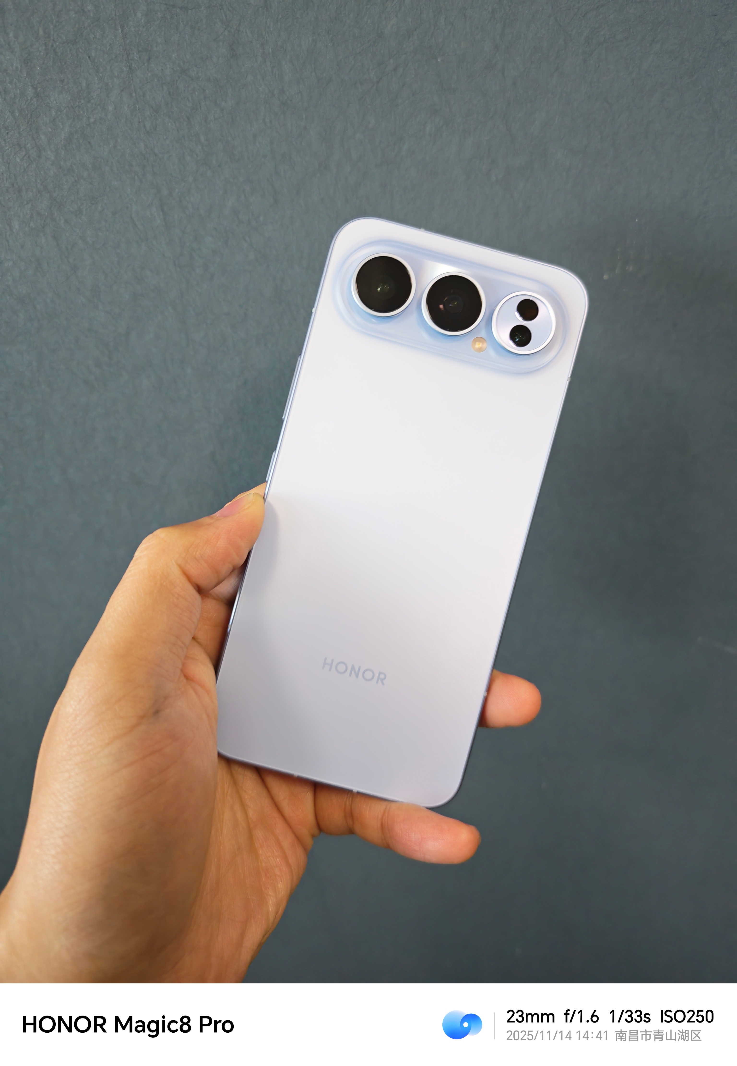 战哥同款荣耀500 Pro已经替大家摸过了，真的是好看好美好精致还好强，到底有多