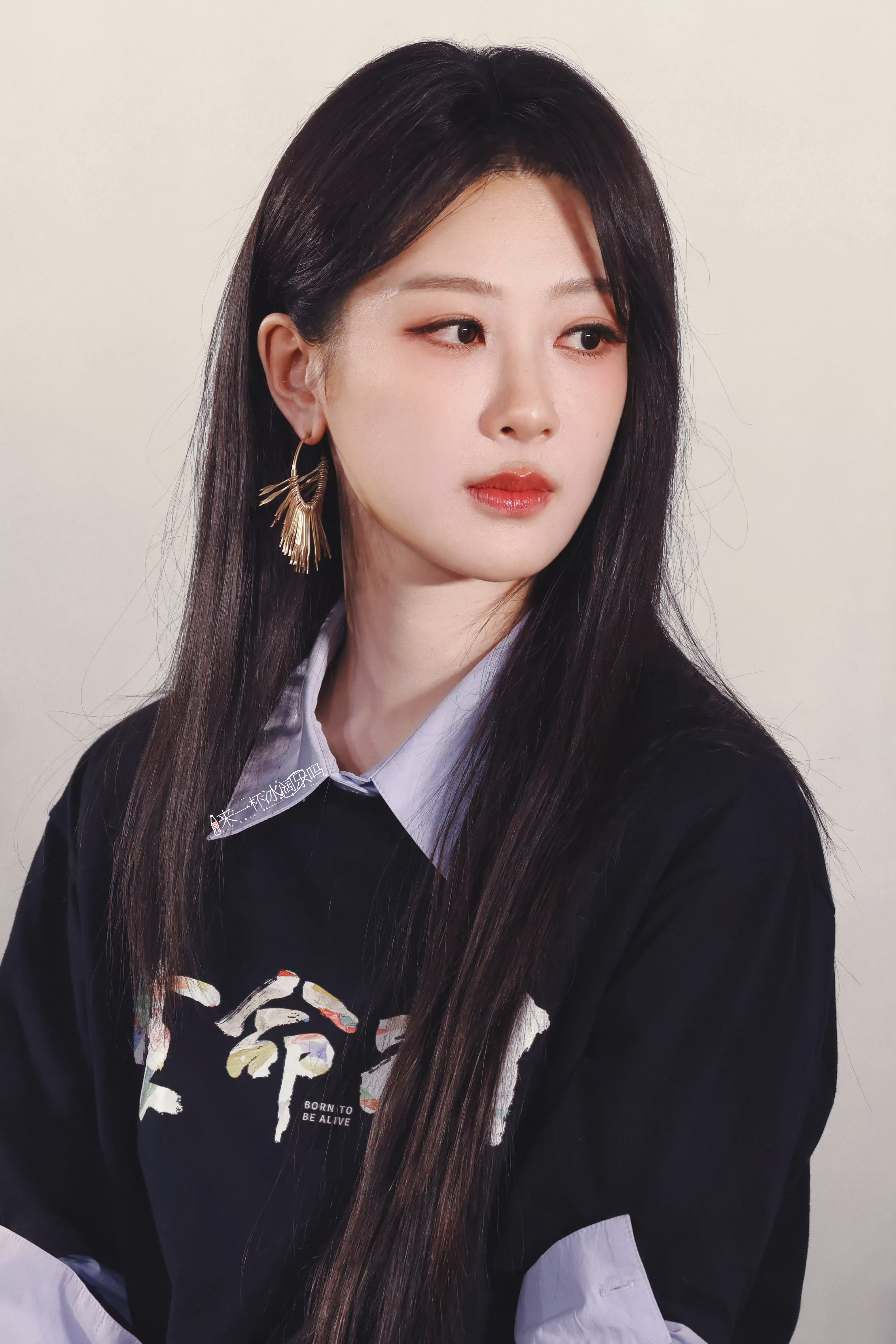 杨紫看片会生图我来总结三个词：简单   好看   我喜欢