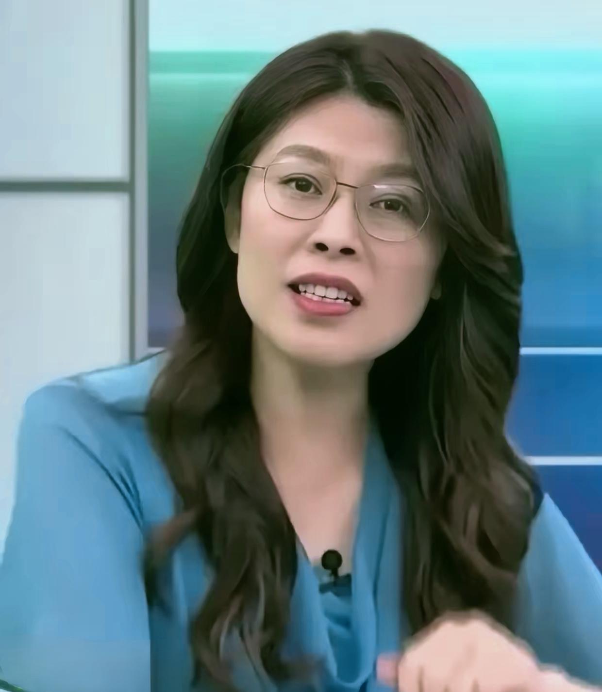 郑丽文：是虎也得给我扒着！卢秀燕11天访美，超出城市交流的界限，本职越线，大谈军