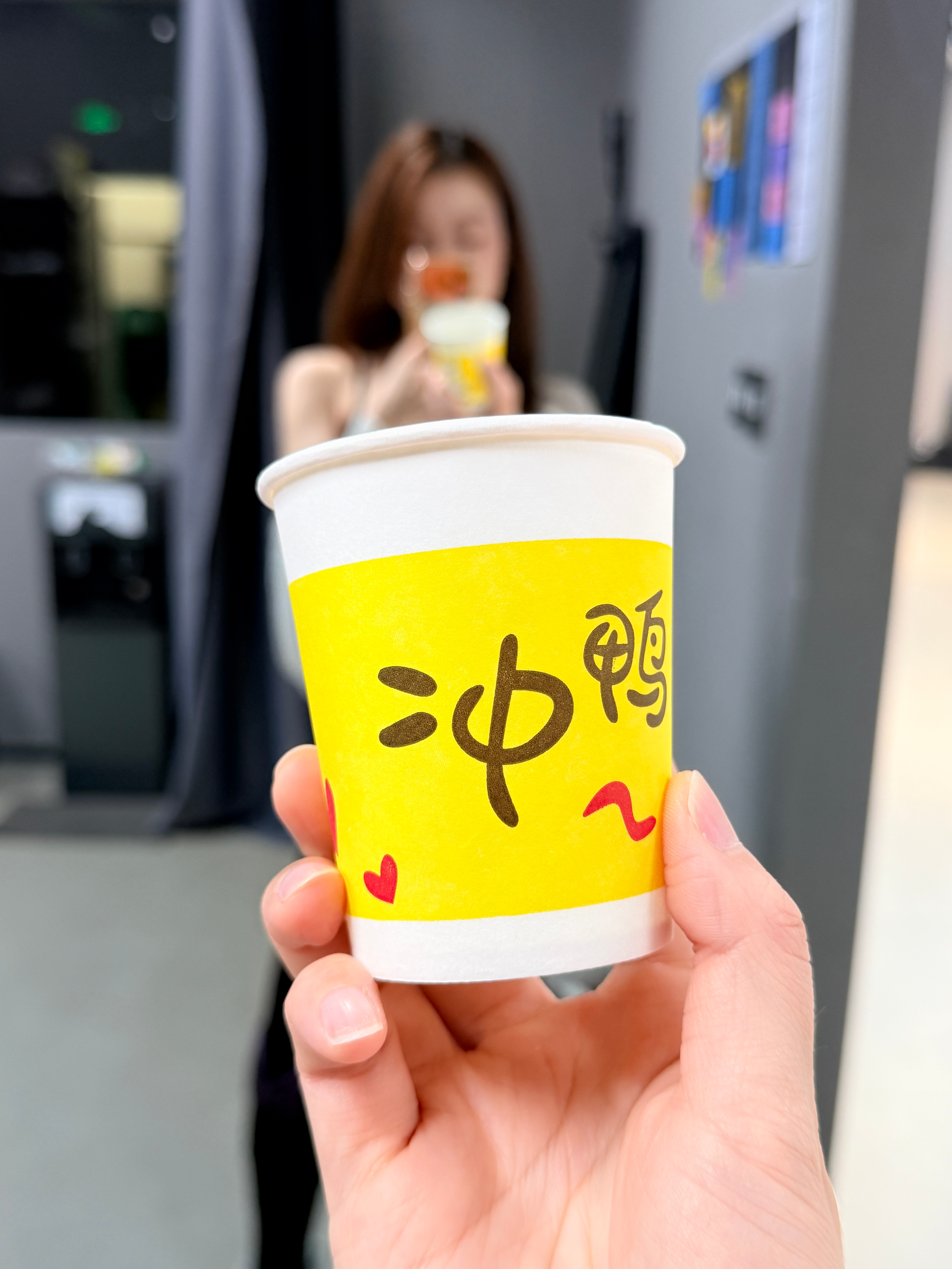 人已废~2小时基训下来现在走路腿都在抖想要学好舞蹈真的很不容易阿~每天都在给自己