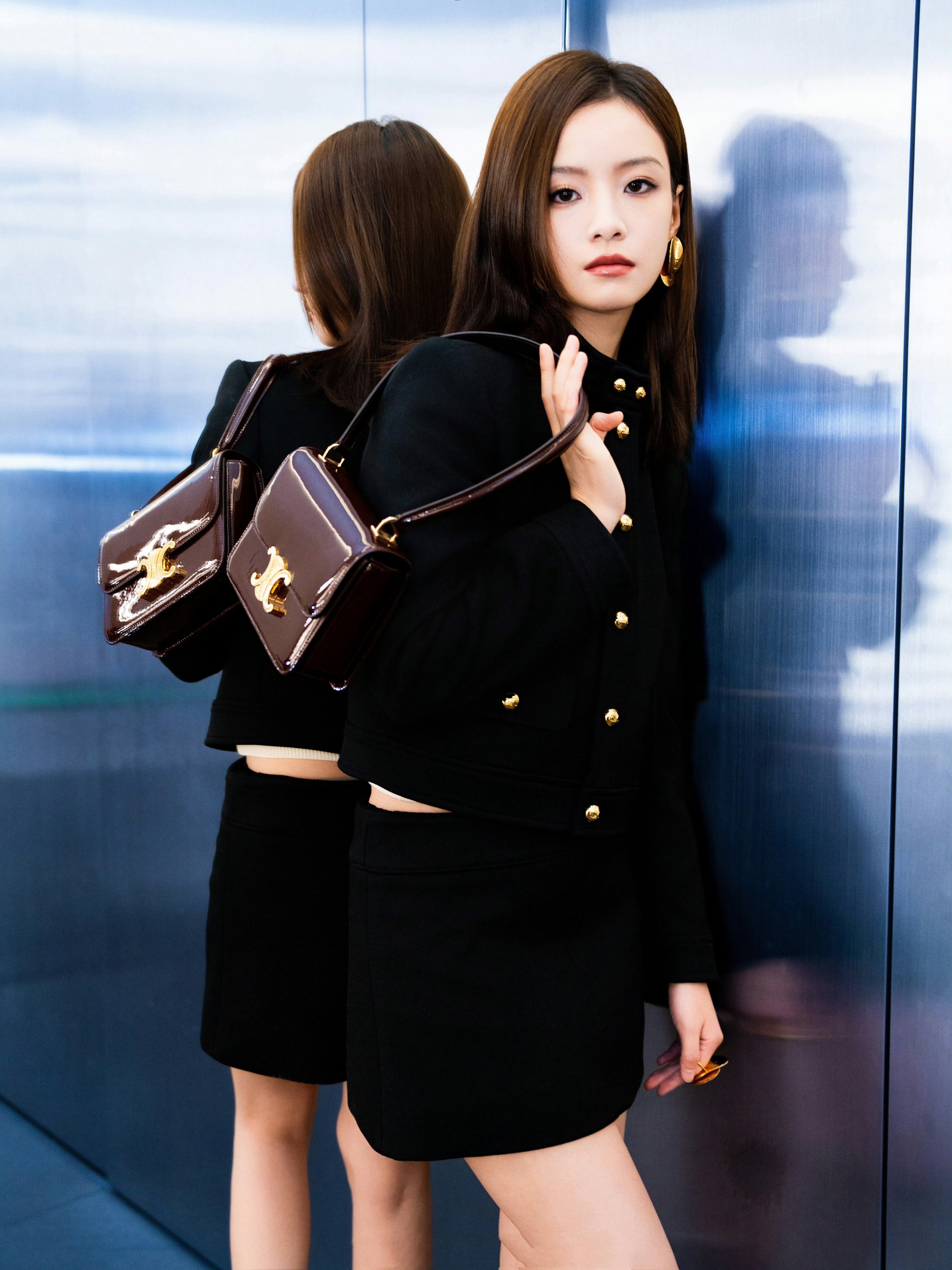 李庚希 x 黑色小香风穿搭，复古千金上线 [鲜花] ​​​