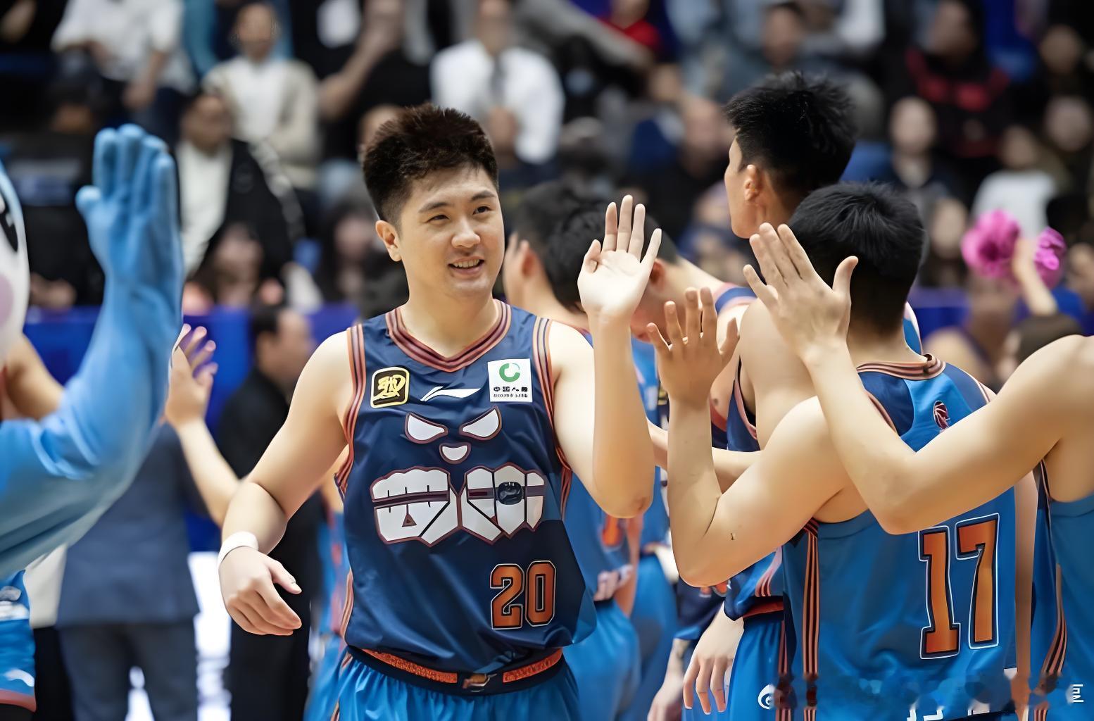 北京控股vs四川丰谷酒业北京控股在2025-2026赛季CBA常规赛中表现积极，