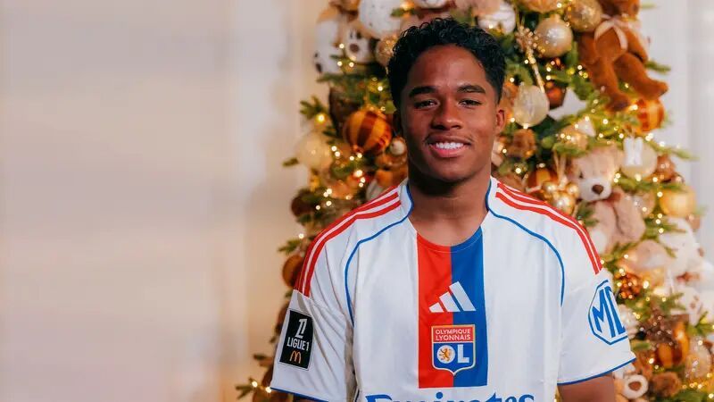 法甲  法甲里昂俱乐部官方宣布，球队已经和皇家马德里俱乐部达成一致，将以最高10