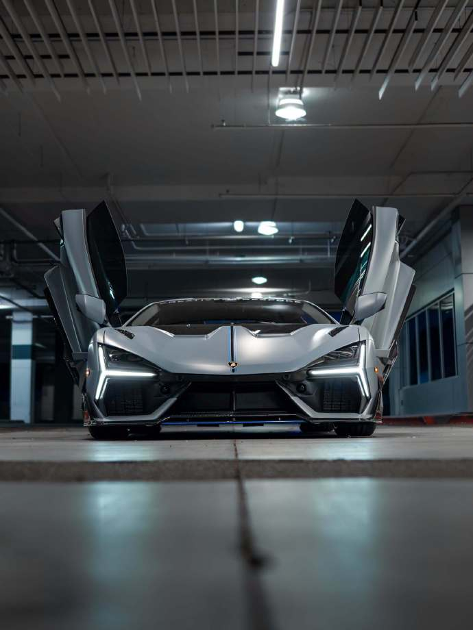 Lamborghini Revuelto兰博基尼revuelto这个改装套件感觉