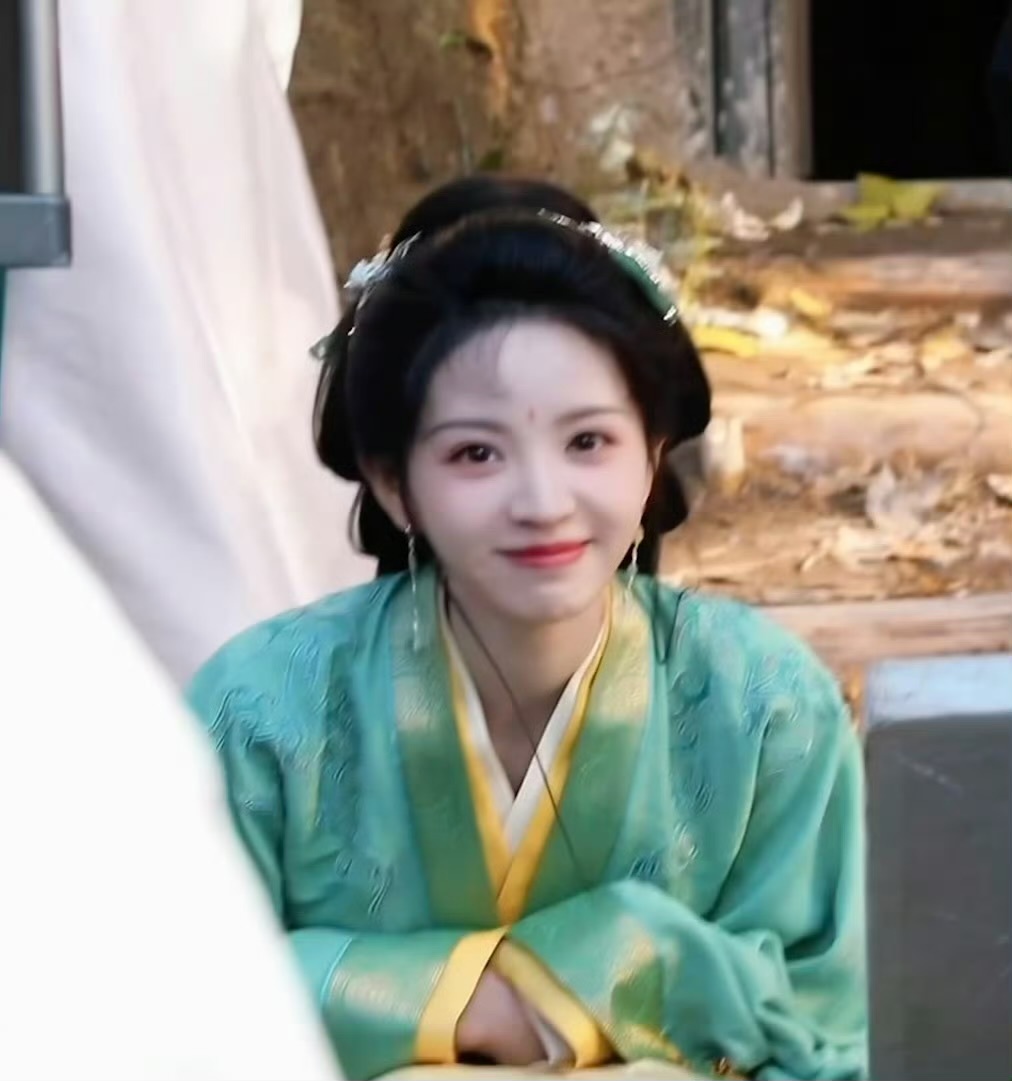 田曦薇嫁金钗片场照田曦薇嫁金钗片场plog