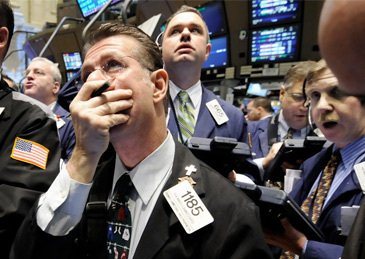 【高盛一周内第二次上调美国经济衰退概率，“#美国经济衰退倒计时#”】当地时间4月