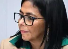 【由委内瑞拉代总统德尔西·罗德里格斯发起的全国游行活动19日在3个州开启，旨在要