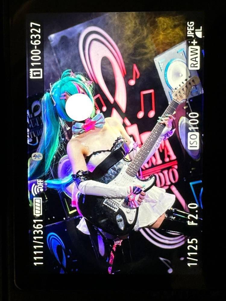 #初音未来[超话]# 梦乡DAY3.漫展场照. 舞台景色也很好用.光盐也棒棒哒.