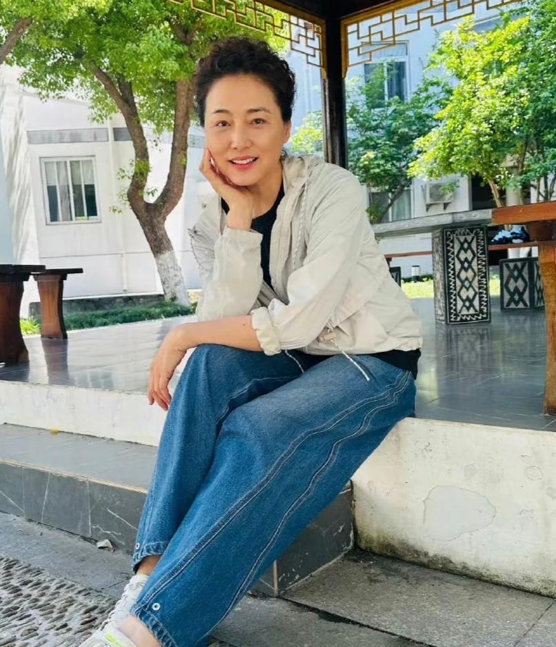张延和张锦程离婚，
给所有没结婚的人都提了个醒，
那就是找另一半，可以找漂亮的，