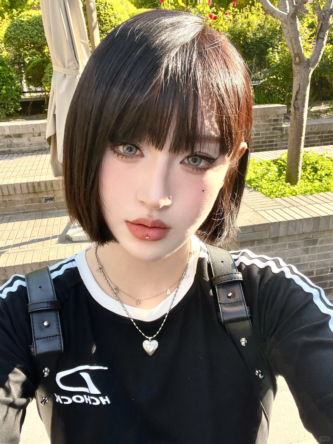 朋友说我的头发像假发一样