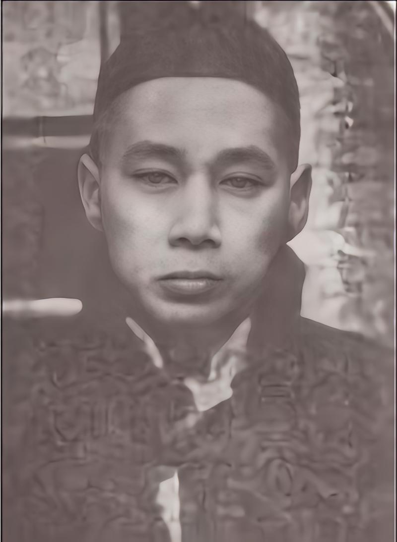 裘桂仙：开裘派先河的铜锤大家，以古韵风骨定花脸范式
 
裘桂仙（1878年-19