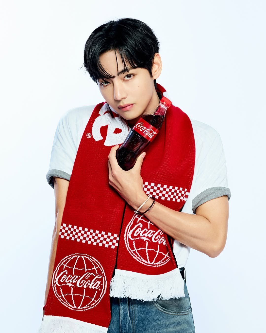 金泰亨 x Coca Cola为迎接2026美加墨FIFA世界杯，Coca Co