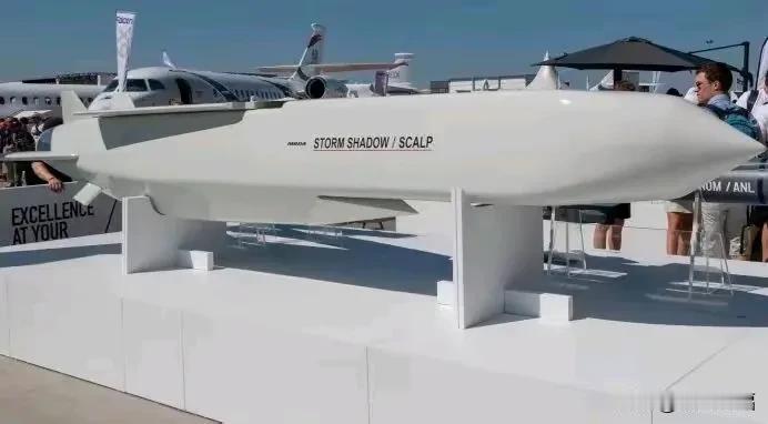 老狐狸拜登连续给川普挖坑，普京还能撑到川普正式上台的那天吗？
特朗普正式上任时间