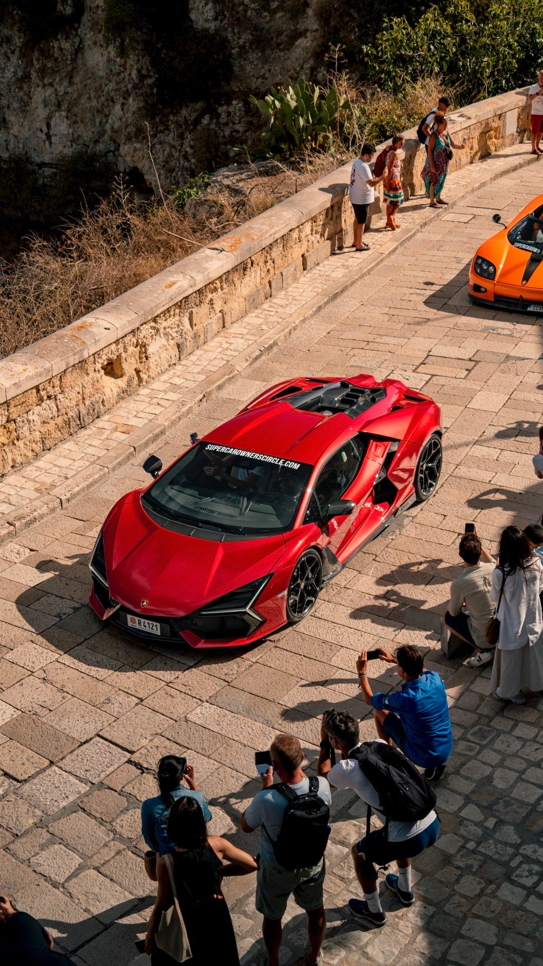 兰博基尼Revuelto有点怪，怪好看的