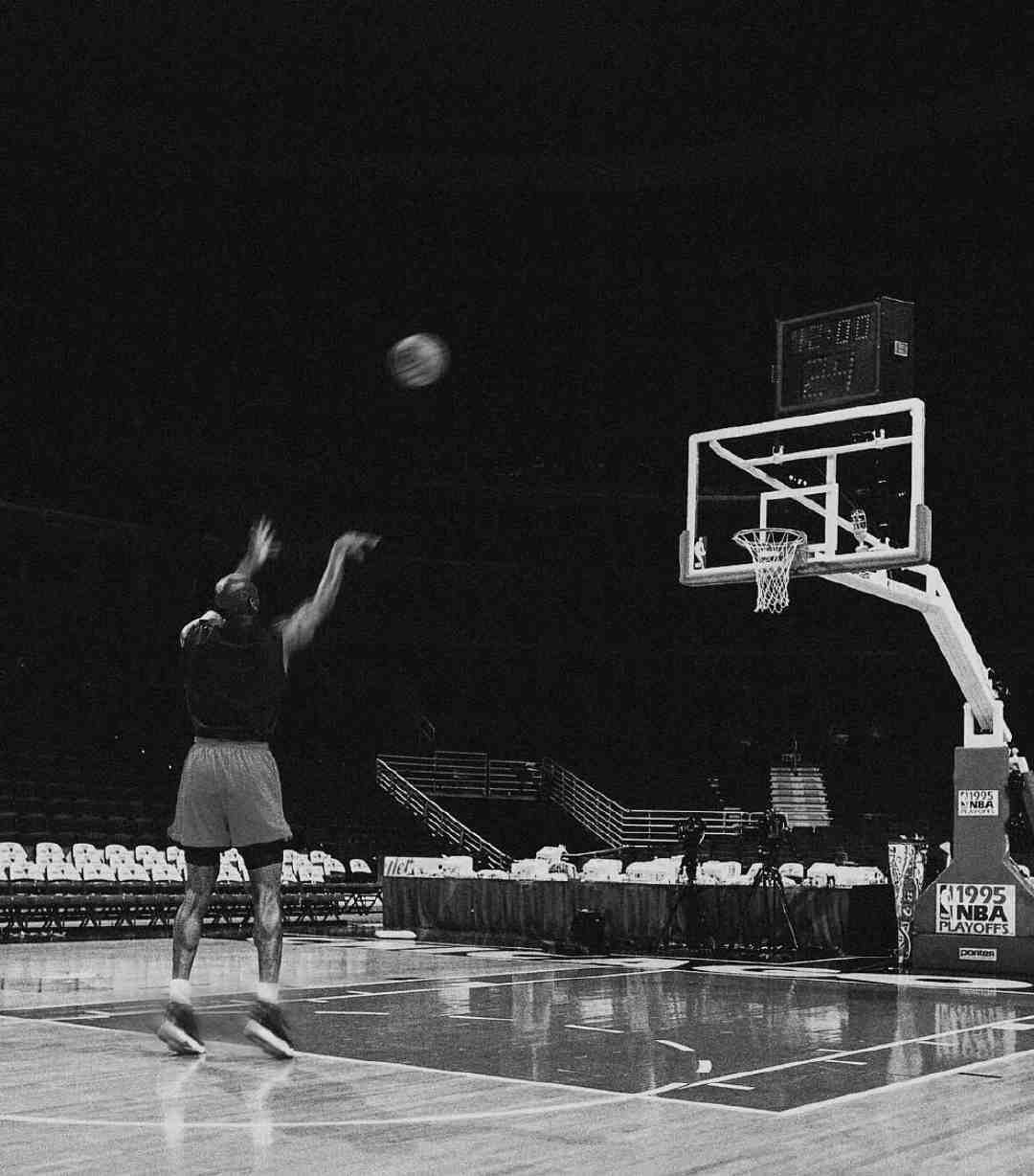 超经典！“篮球之神”迈克尔-乔丹这组图片太帅了！ 