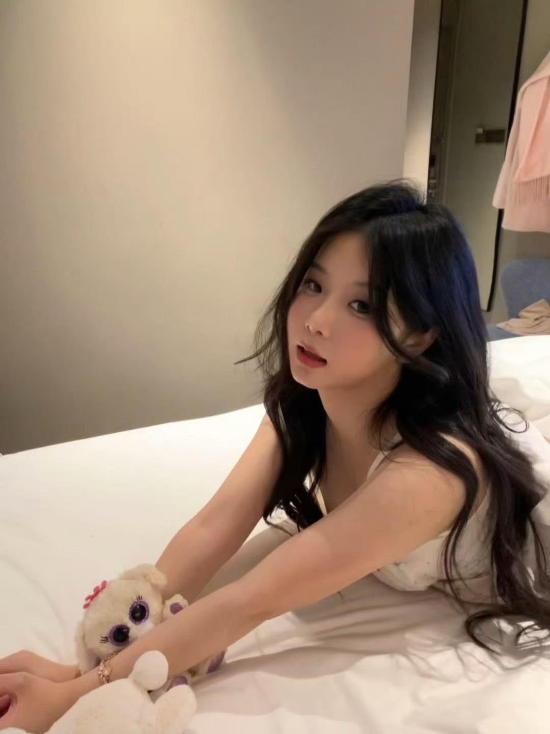 我的家里都是你的照片都是你的影子都是你的撒娇还有你的香水味道