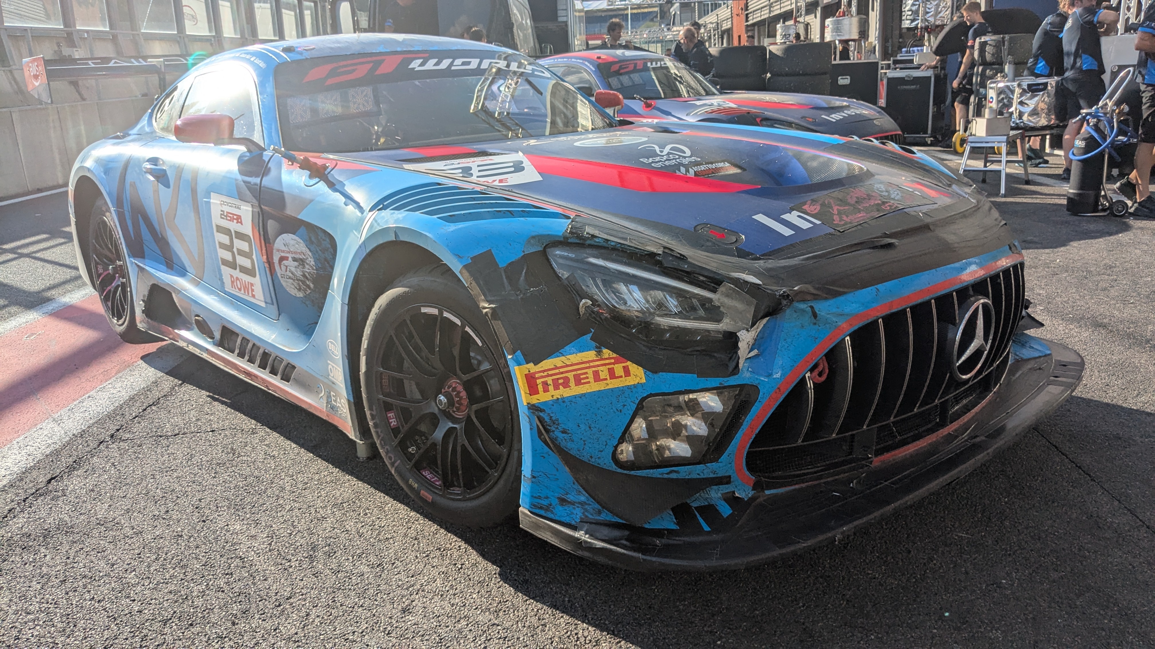spa24h 跑了24小时后的战损赛车 
