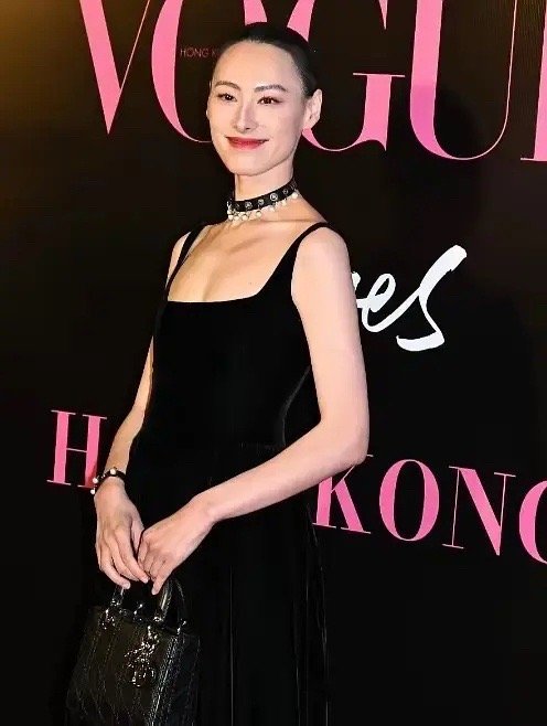 梁洛施的新男友，是内地导演马浴柯她的审美还是数十年如一日[笑cry][笑cry]