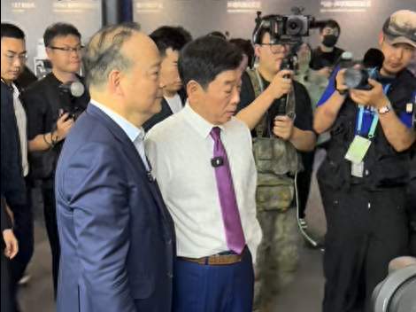 北京车展魏建军曾毓群会面，听听聊什么？