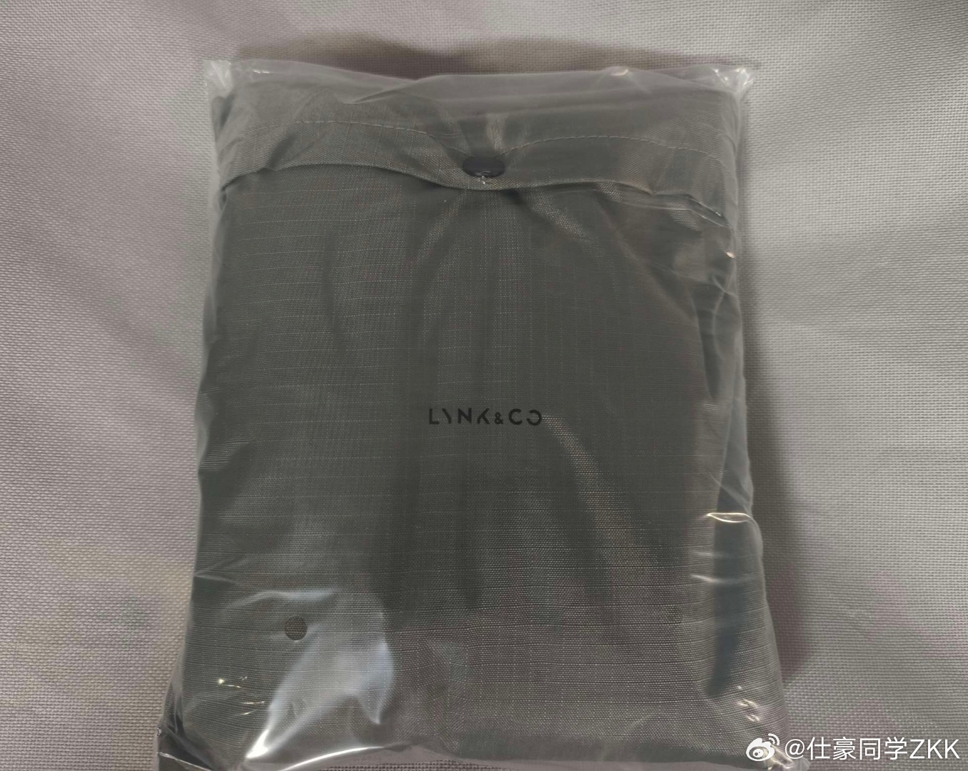 转发抽奖送个领克双肩包+挎包（全新），两个送一人，关注评论就行，不过滤，7月28