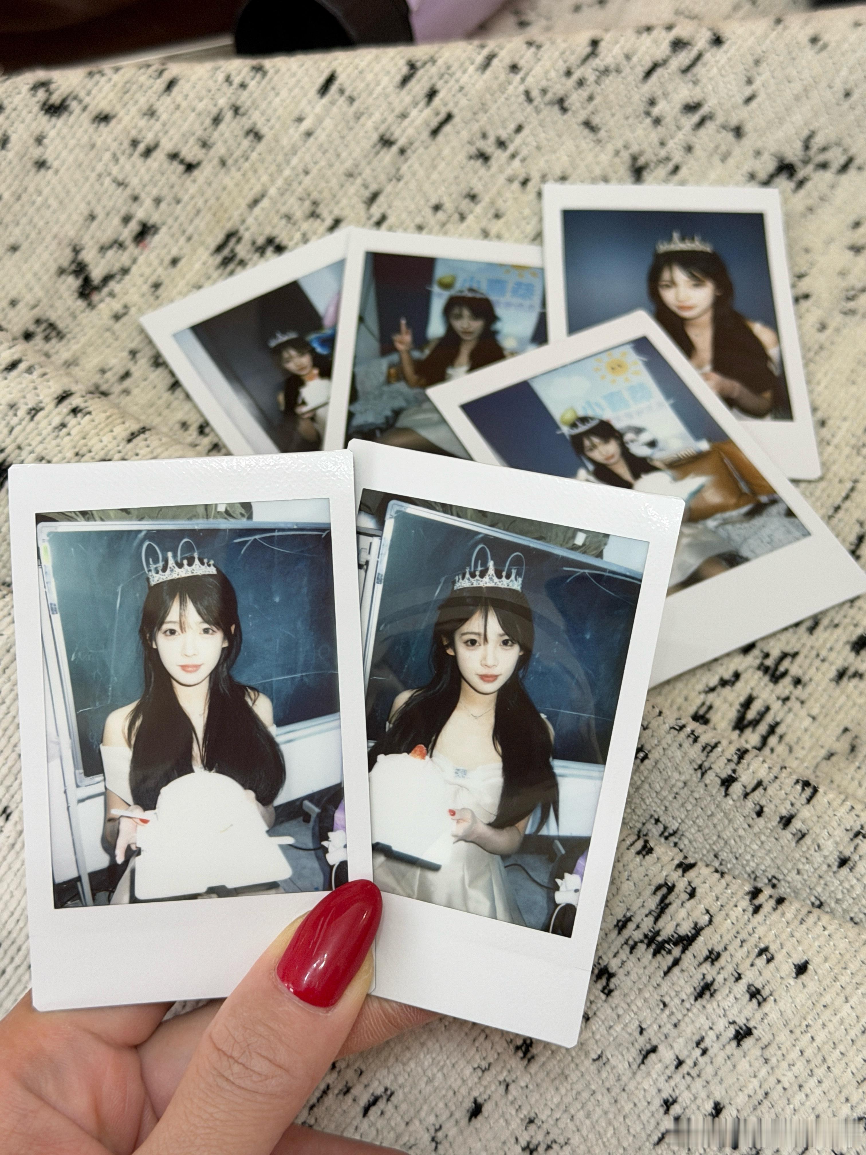 谢谢每一个爱我的人៷>ᴗ<៷ಣ今天过的非常非常幸福  希望大家都平平安安天天开心