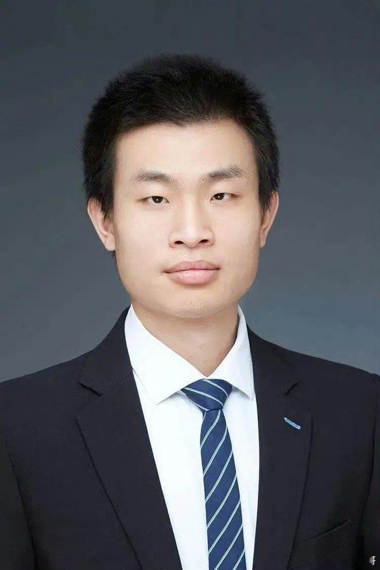 校方回应韦东奕已晋升北大长聘副教授韦东奕已晋升北大长聘副教授北大数学“达摩院”牛
