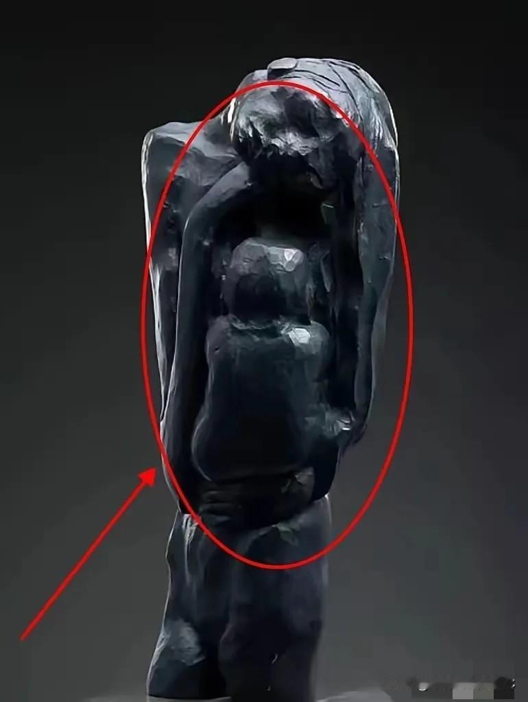 
详情
原文
这一家子的回应真是绝了，那个吓人的秋瑾像，现在说是“私藏品”。