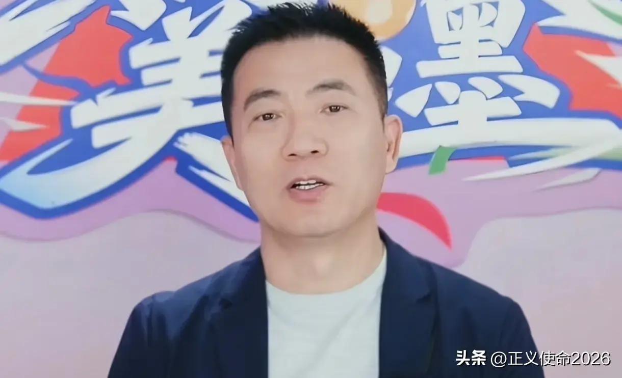 不得不说，日本足球是真的强。面对排名高居前十的荷兰，一点也不落下风，在1-2落后